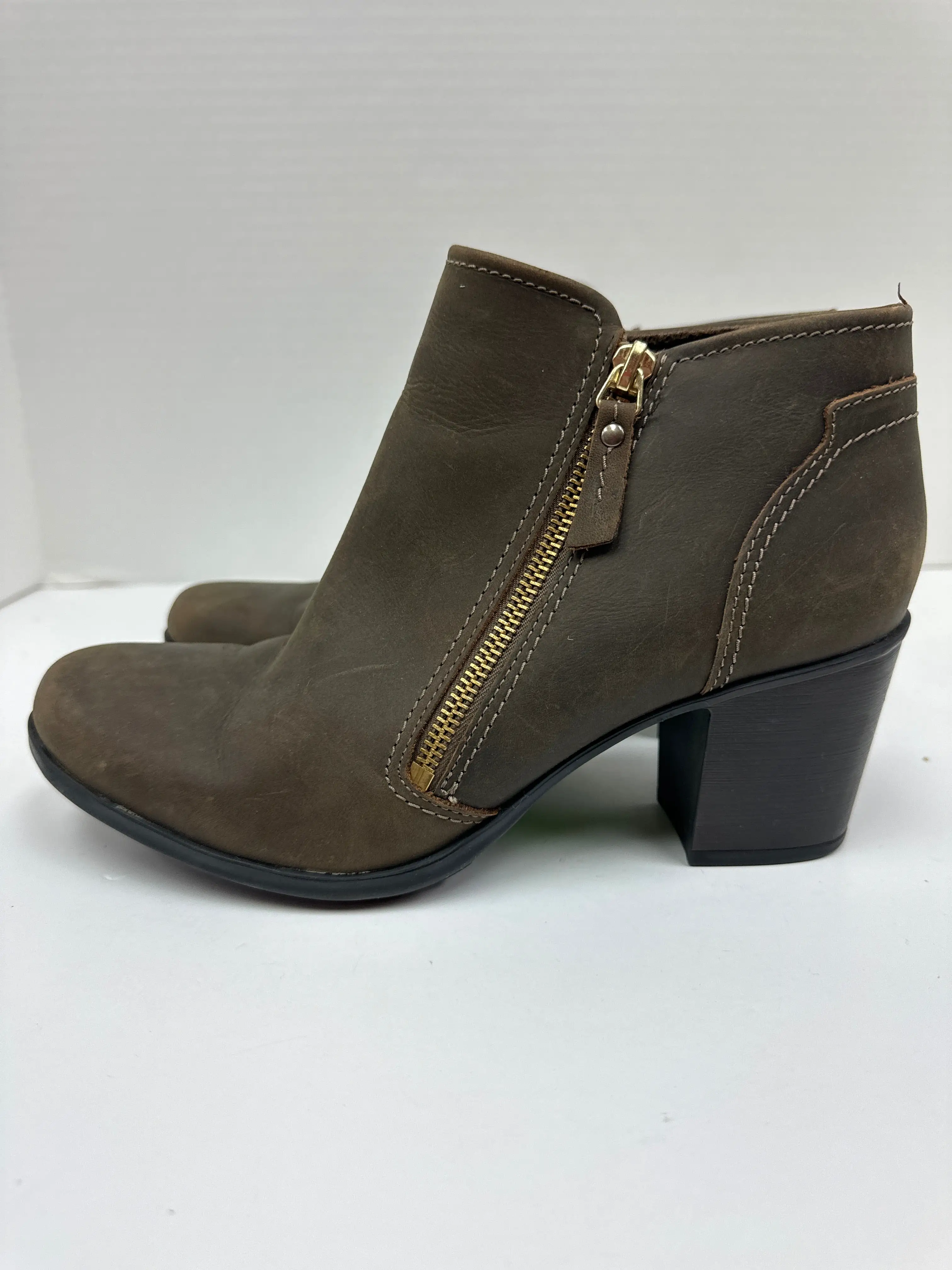 Boots Ankle Heels By Clarks  Size: 9