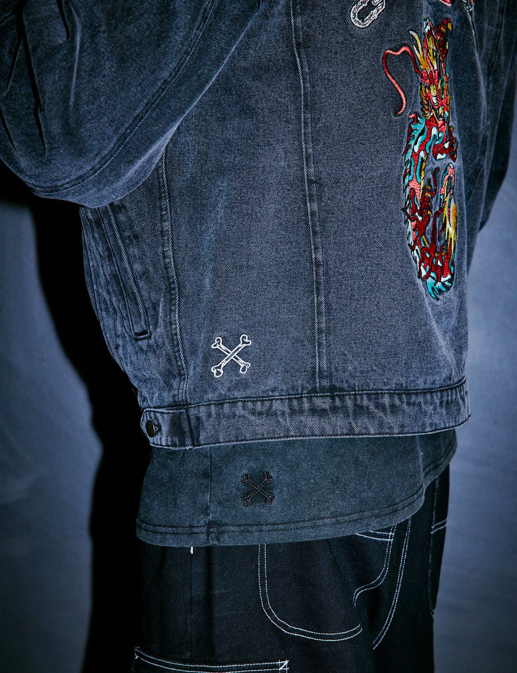 DRAGON DENIM JACKET - BLACK