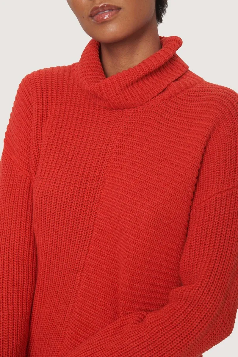 Gamine knit turtleneck pullover