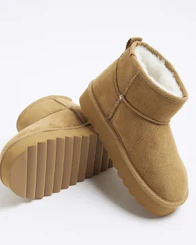 Girls beige suedette boots