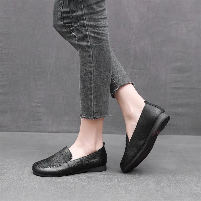 LCS2285 Women's Casual Shoes - Leather Soft Loafers