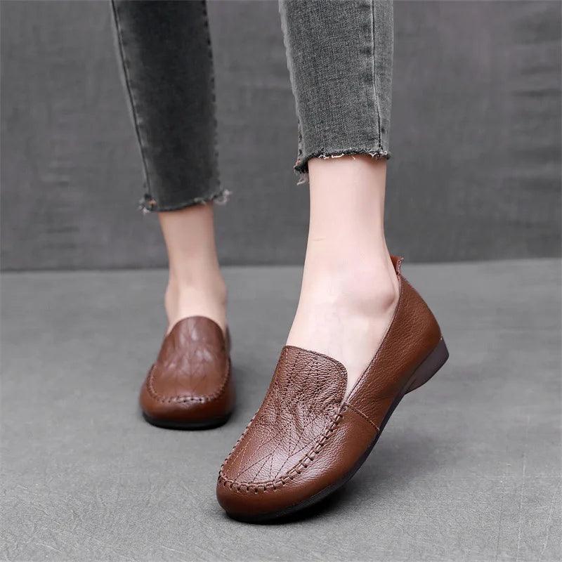 LCS2285 Women's Casual Shoes - Leather Soft Loafers