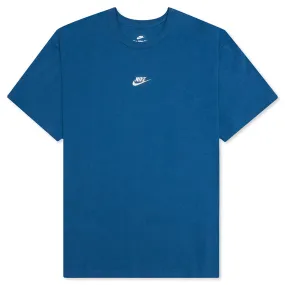 Sportswear Premium Essentials T-Shirt - Dark Marina Blue/Light Bone