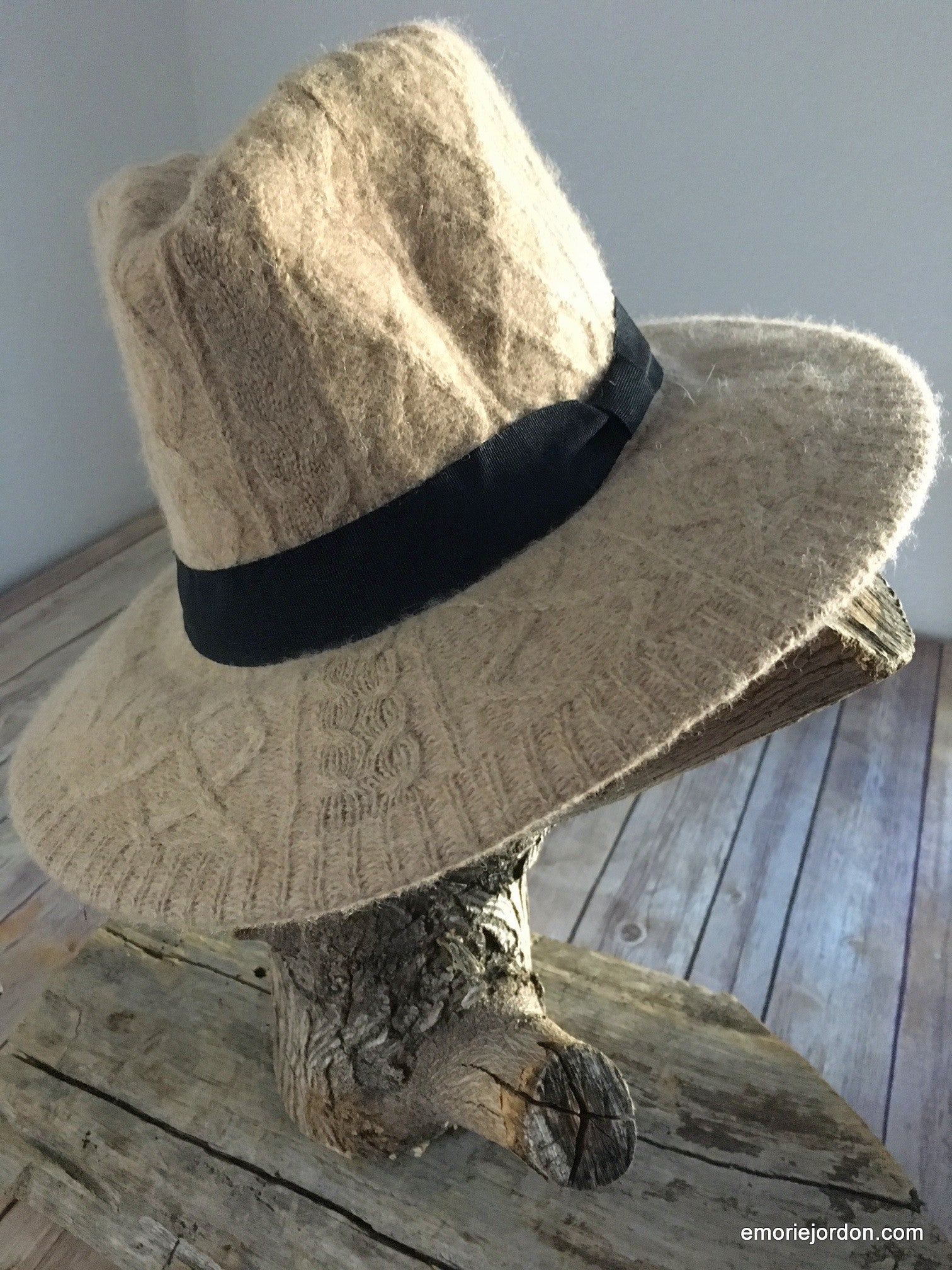 Sweater Homburg Brimmed Hat