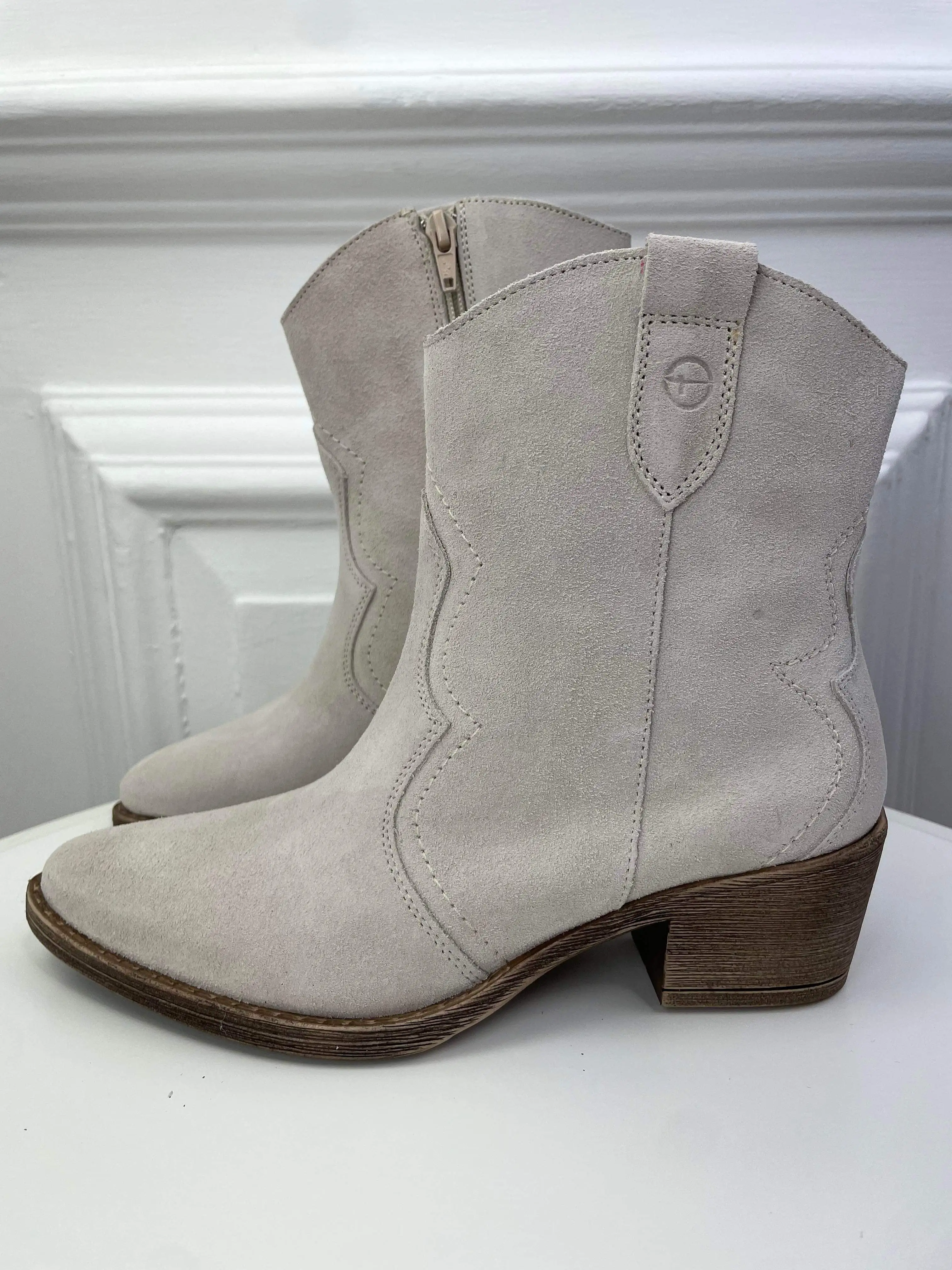 Tamaris Suede Cowboy Boots - Beige